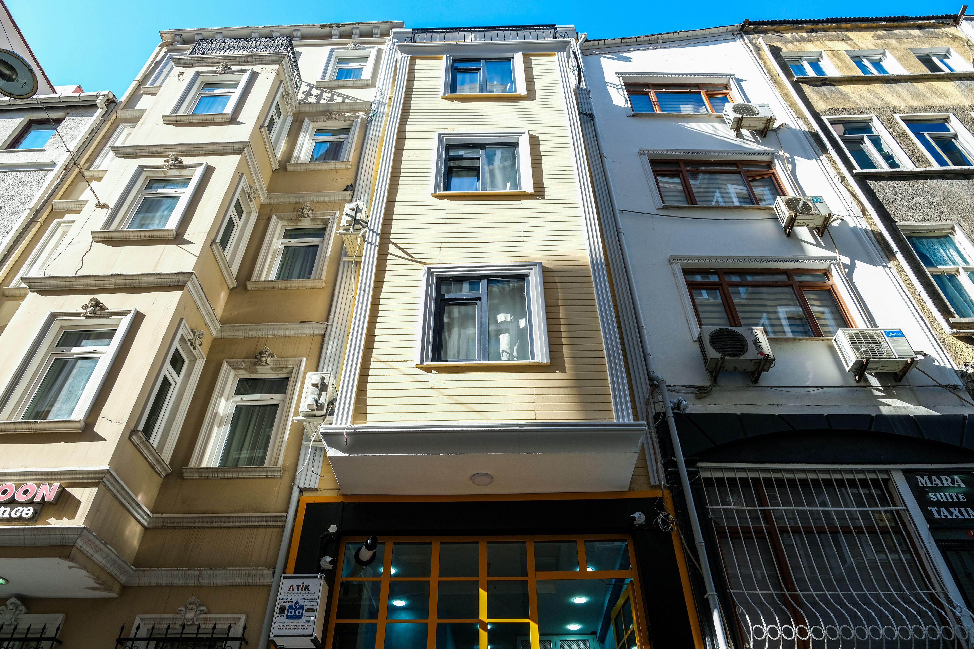 Yellow Mansion, Istanbul